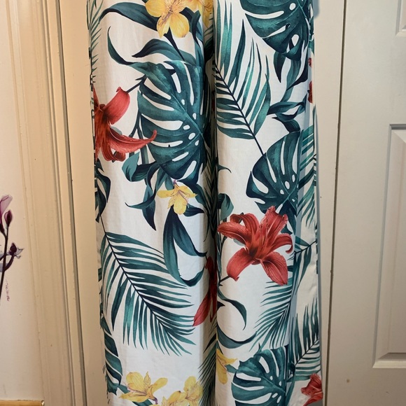 Summer Jumpsuit - Picture 3 of 9